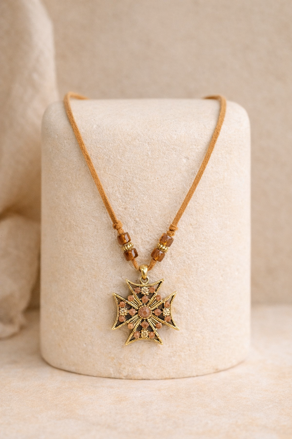 Collar Noa